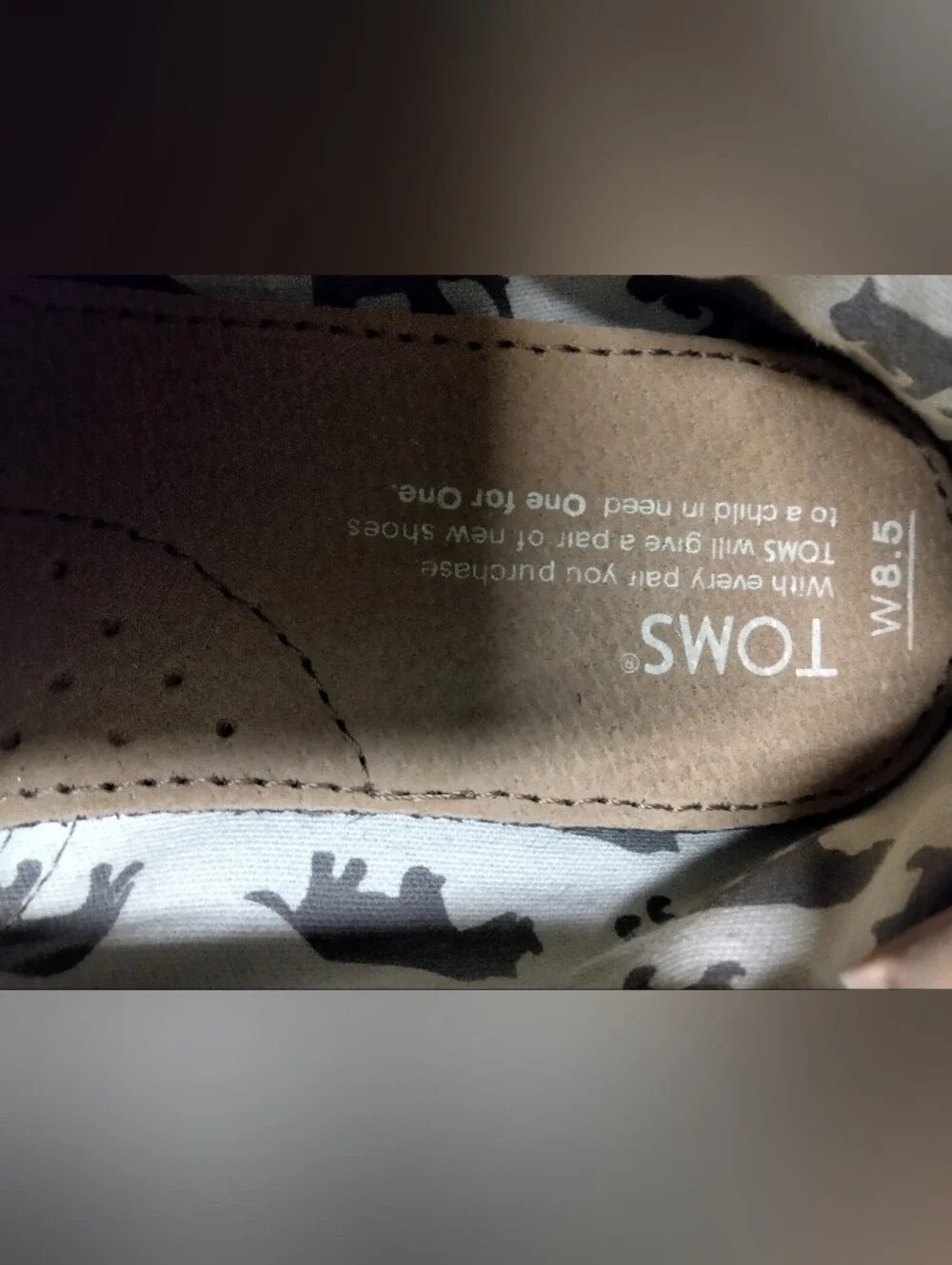 Toms Women's Brown Canvas Slip-On Flats Size 8.5